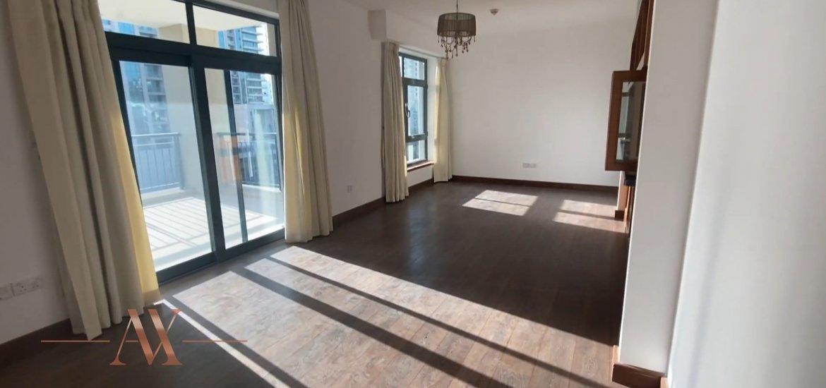 Apartment for sale in The Views, Dubai, UAE 2 bedrooms, 121 sq.m. No. 2041 - photo 1