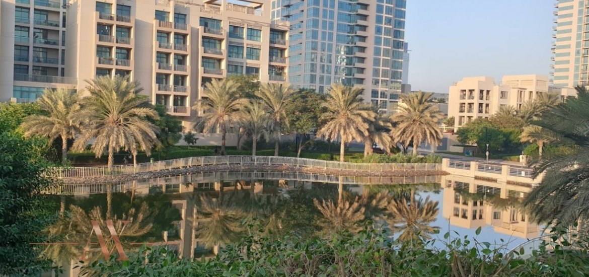 Apartment in The Views, Dubai, UAE, 2 bedrooms, 142 sq.m. No. 2043 - 2