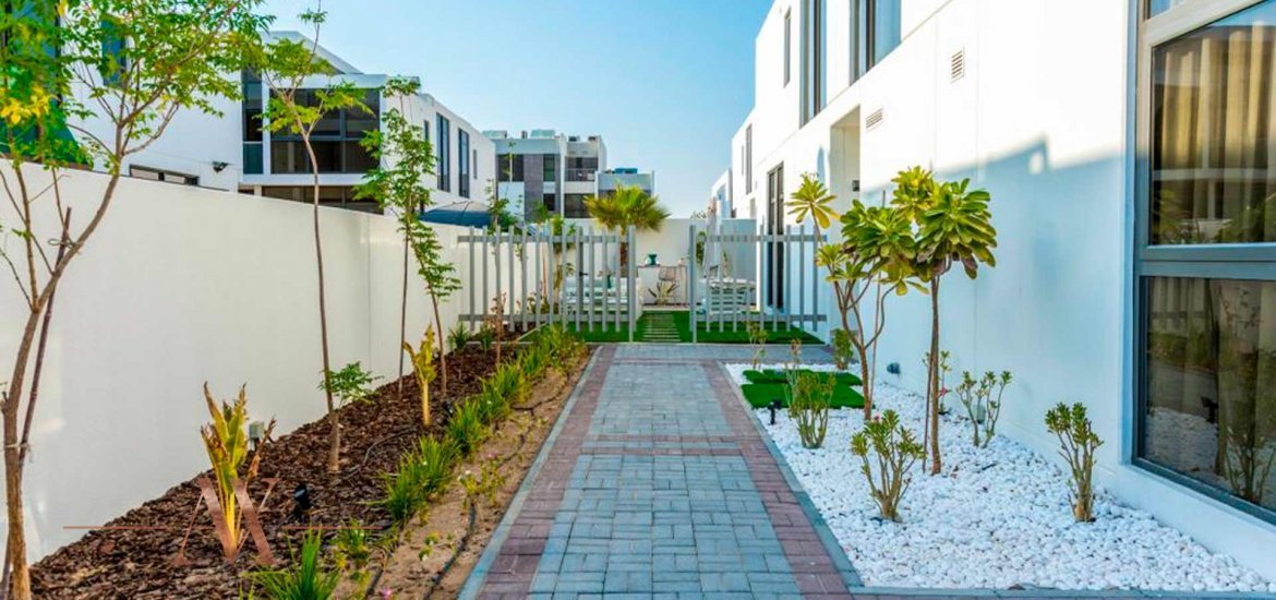 Villa for sale in DAMAC Hills, Dubai, UAE 5 bedrooms, 176 sq.m. No. 2115 - photo 3