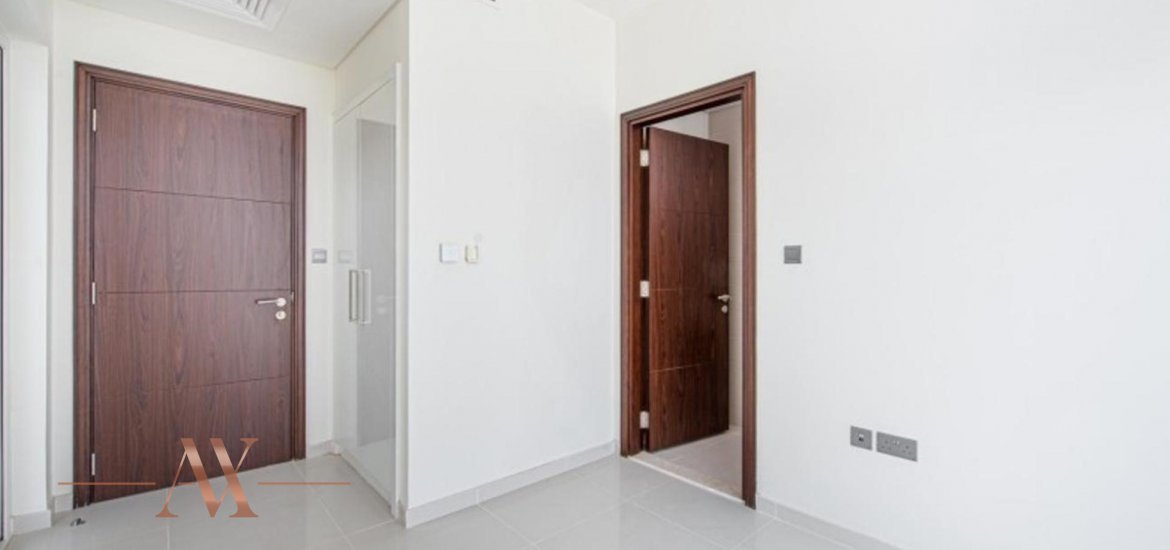 Villa for sale in DAMAC Hills, Dubai, UAE 2 bedrooms, 56 sq.m. No. 2219 - photo 2