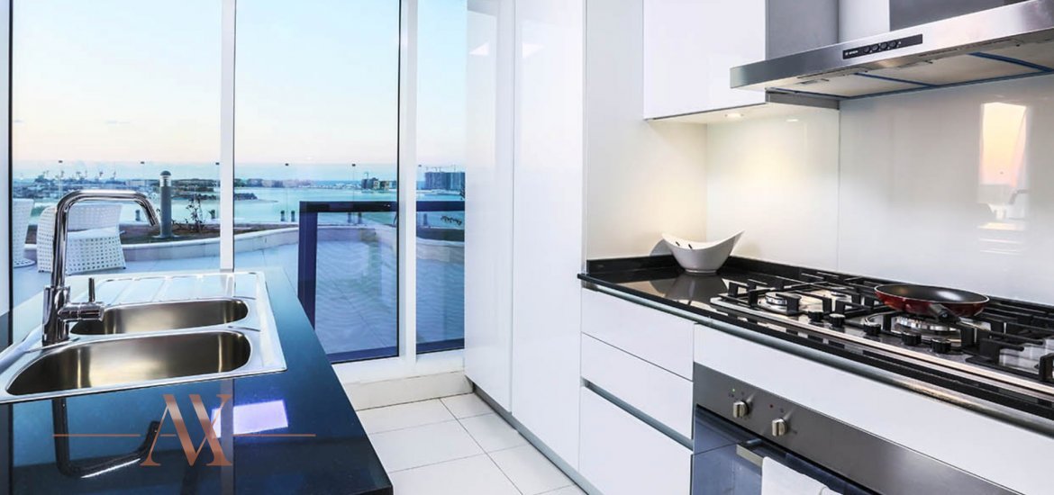Apartment for sale in Palm Jumeirah, Dubai, UAE 1 bedroom, 100 sq.m. No. 1213 - photo 1