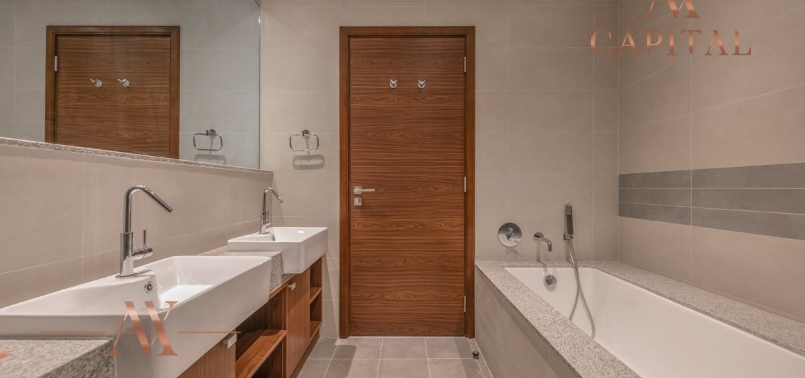 Apartment in Al Kifaf, Dubai, UAE, 2 bedrooms, 131.7 sq.m. No. 105 - 4