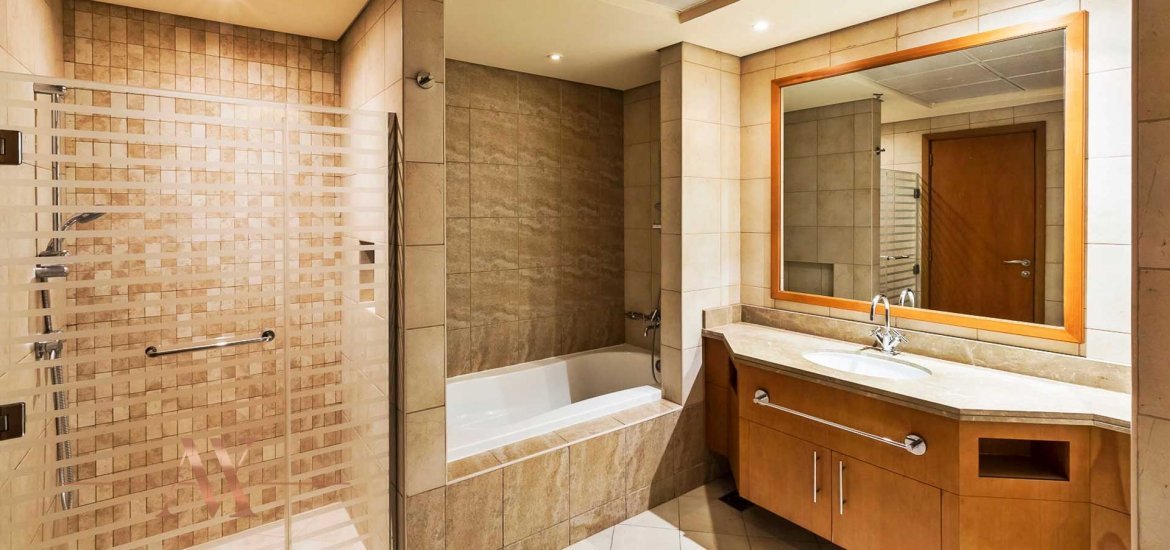 Apartment for sale in Jumeirah Beach Residence, Dubai, UAE 2 bedrooms, 160 sq.m. No. 2136 - photo 2