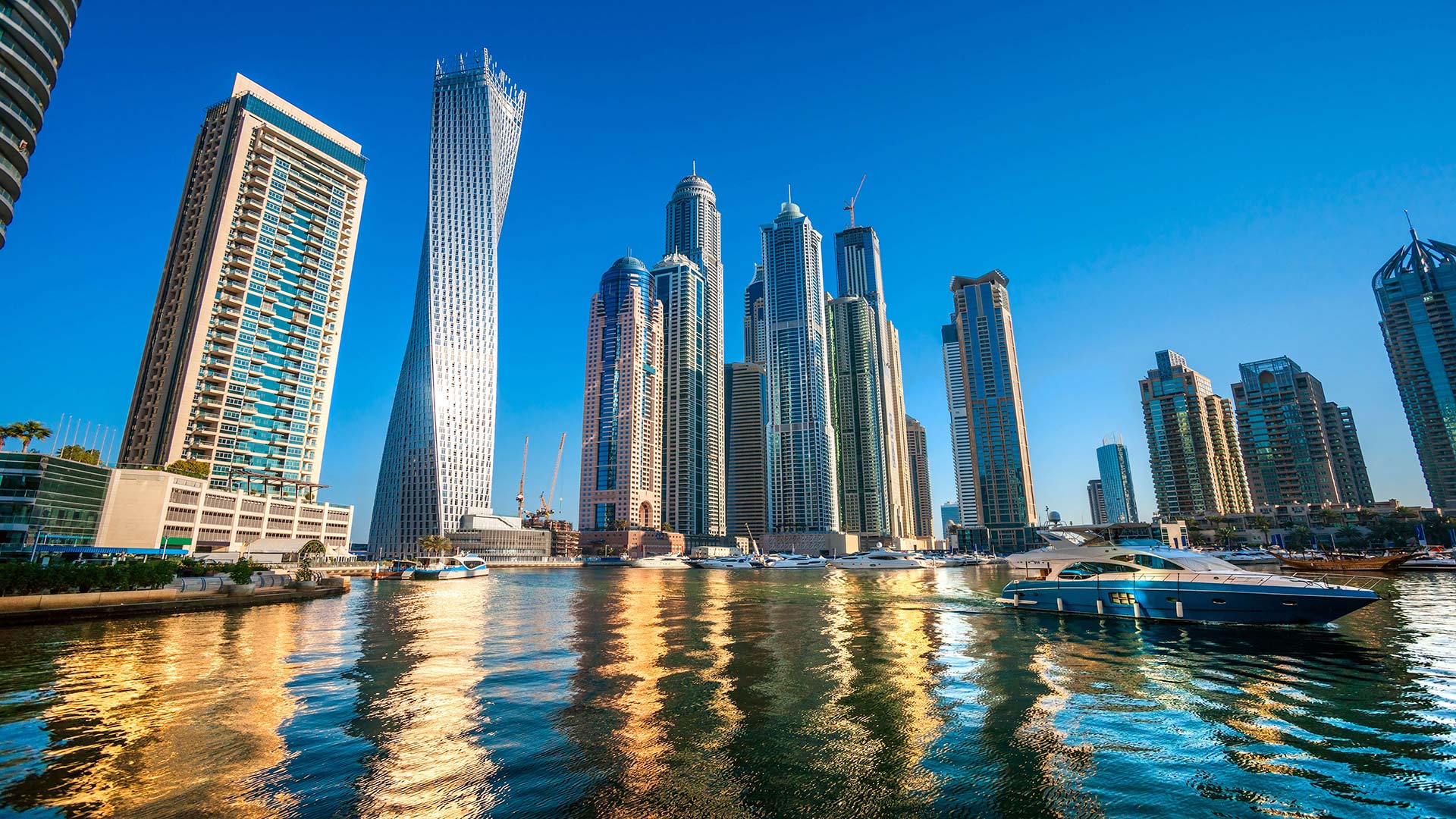 MARINA SHORES by Emaar Properties in Dubai Marina, Dubai, UAE - 2